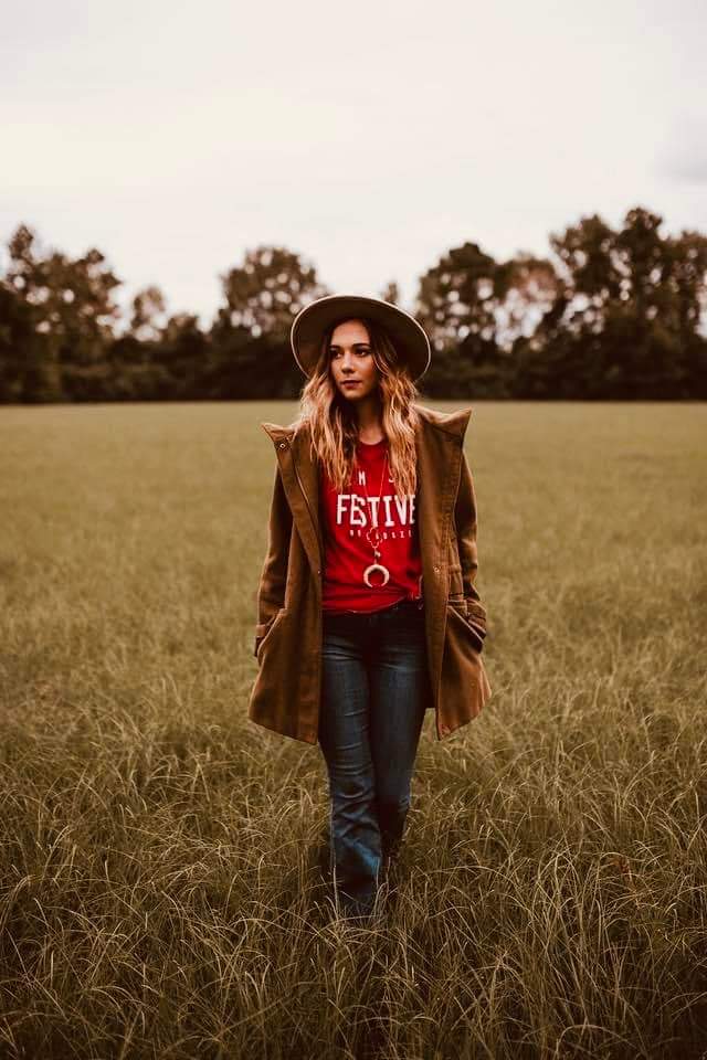 [I'm So Festive] Green or Red Acid Washed Tee