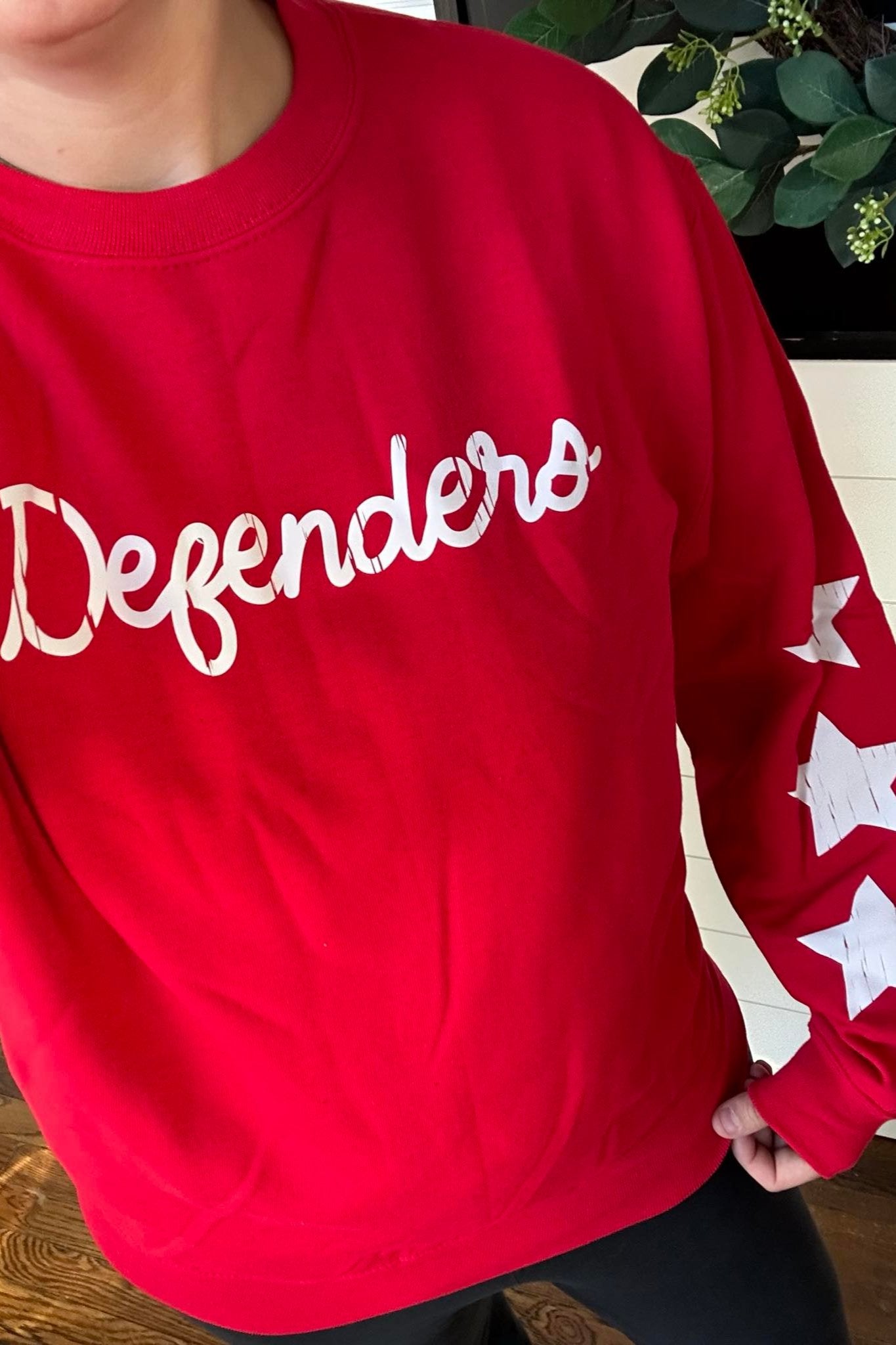 [DEFENDERS] Crew Sweatshirt w/ Stars on Sleeve