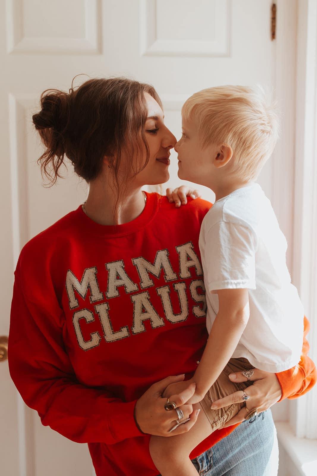 [MAMA CLAUS] Sweatshirt w/ Faux Patches