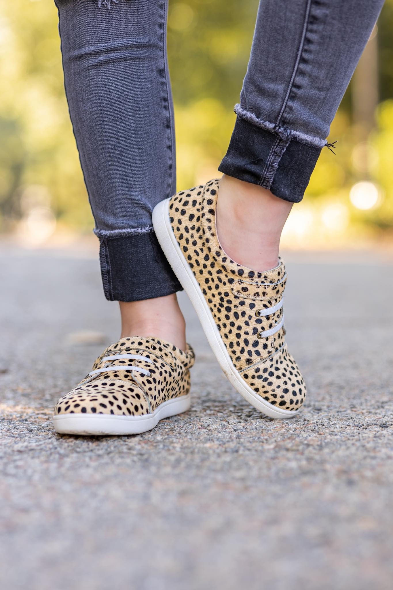 Cheetah Dot [Low Top] Tennies