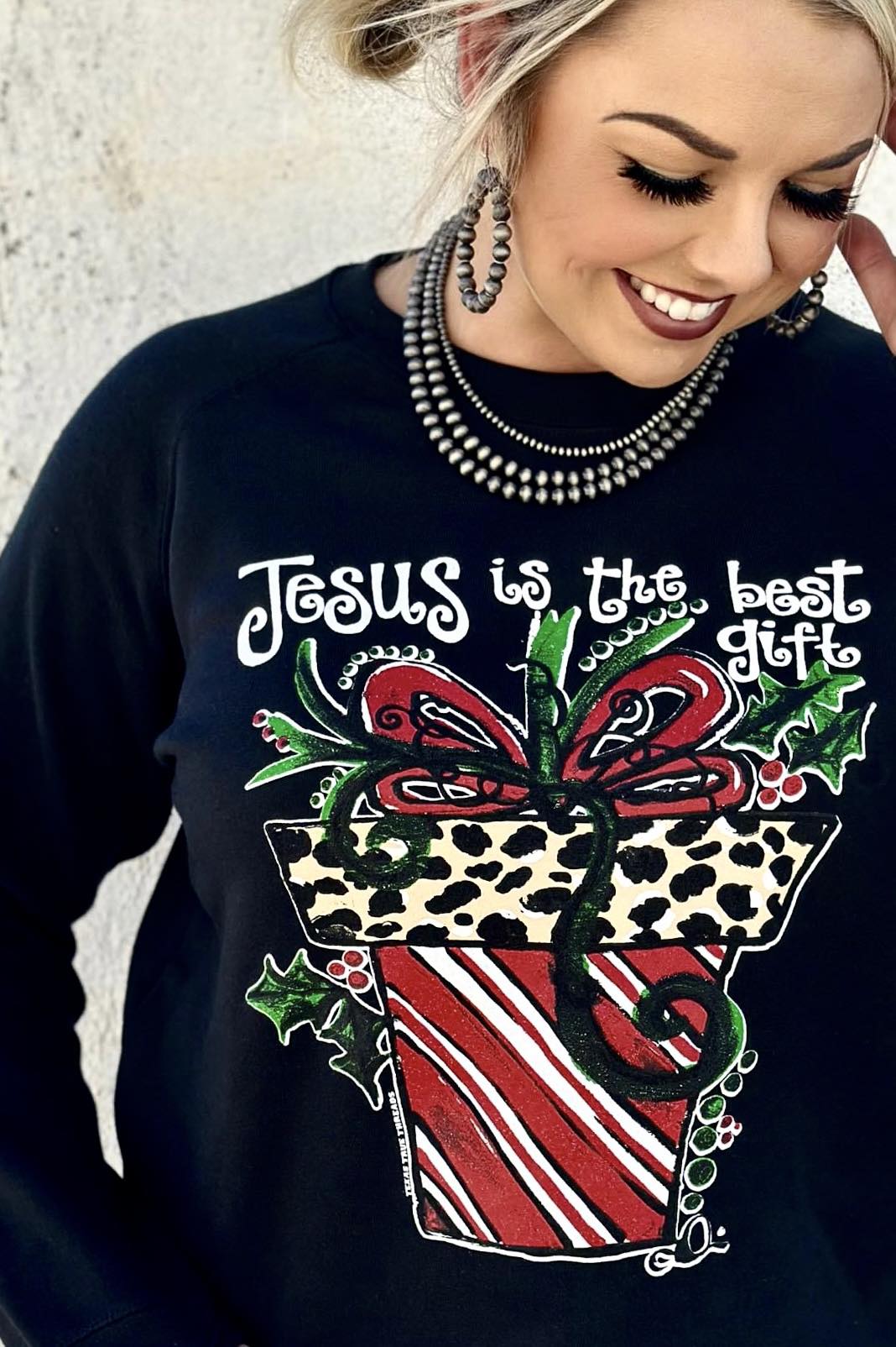 [Jesus is the Best Gift] Long Sleeve Tee Shirt